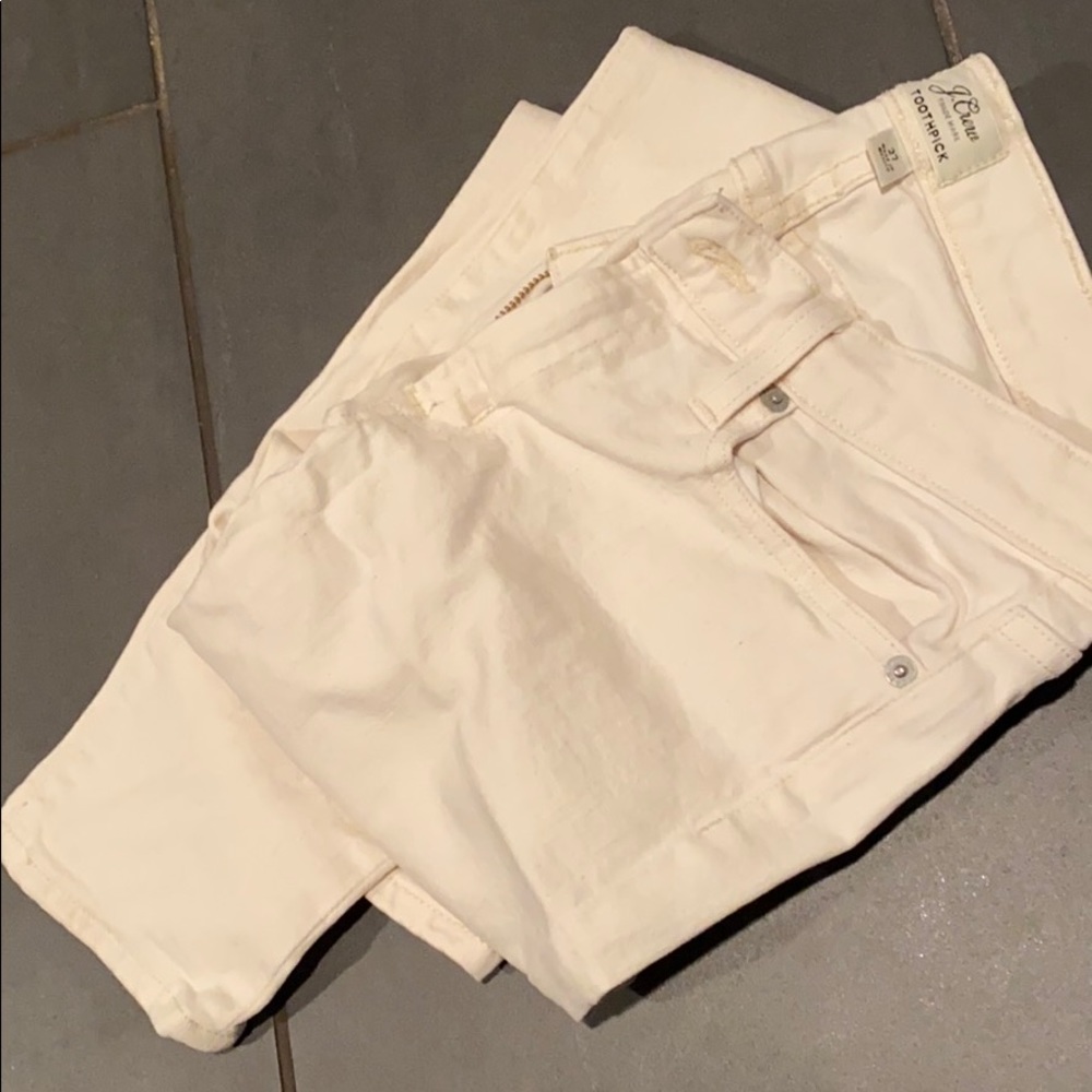 white skinny jeans
